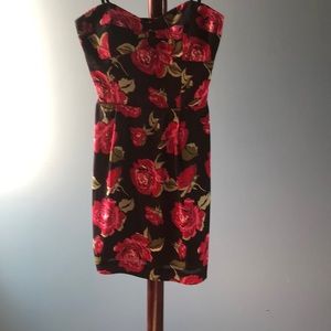 BCBGeneration flower dress M